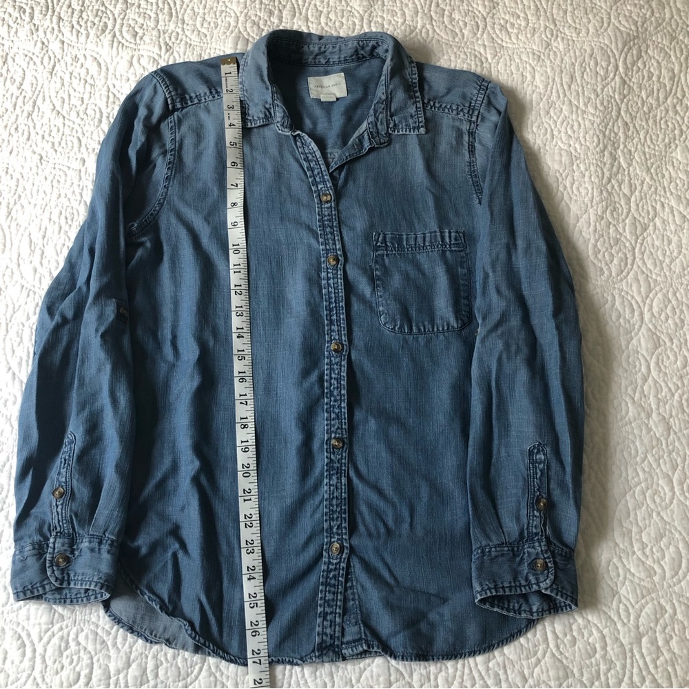 American Eagle Button Up Denim Shirt